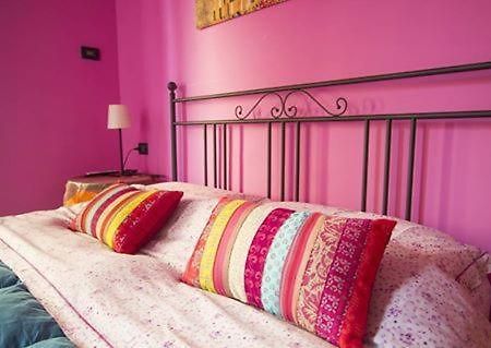 Ghiro Ghiotto Bed and Breakfast Pietra Ligure Eksteriør billede