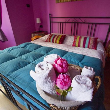 Ghiro Ghiotto Bed and Breakfast Pietra Ligure Eksteriør billede
