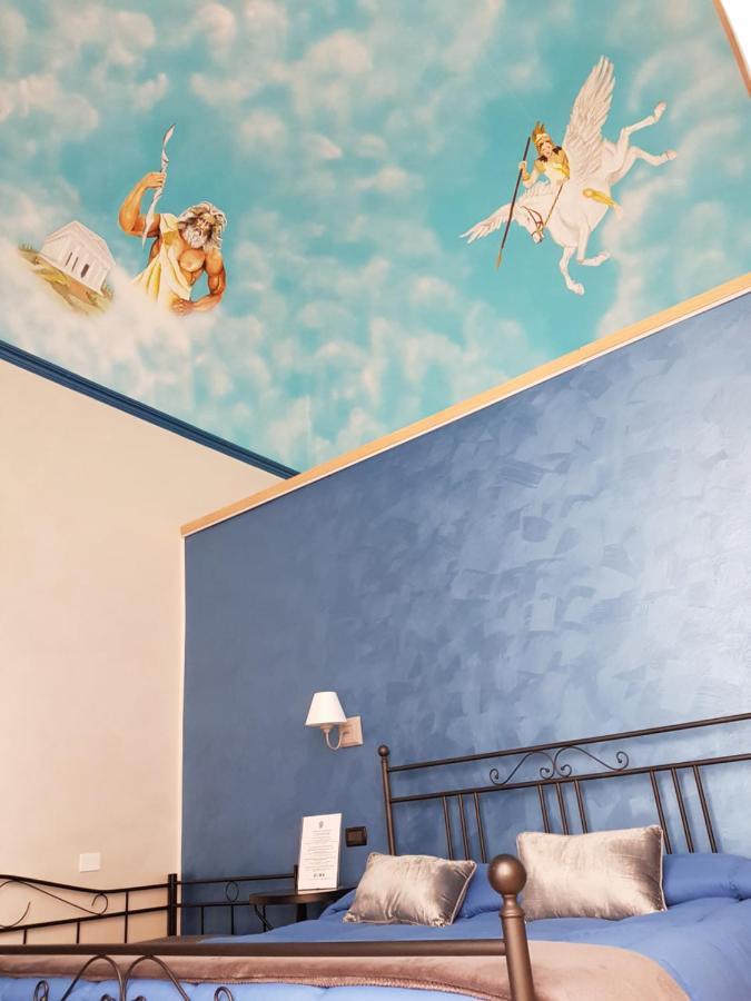 Ghiro Ghiotto Bed and Breakfast Pietra Ligure Eksteriør billede
