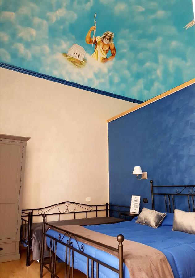 Ghiro Ghiotto Bed and Breakfast Pietra Ligure Eksteriør billede