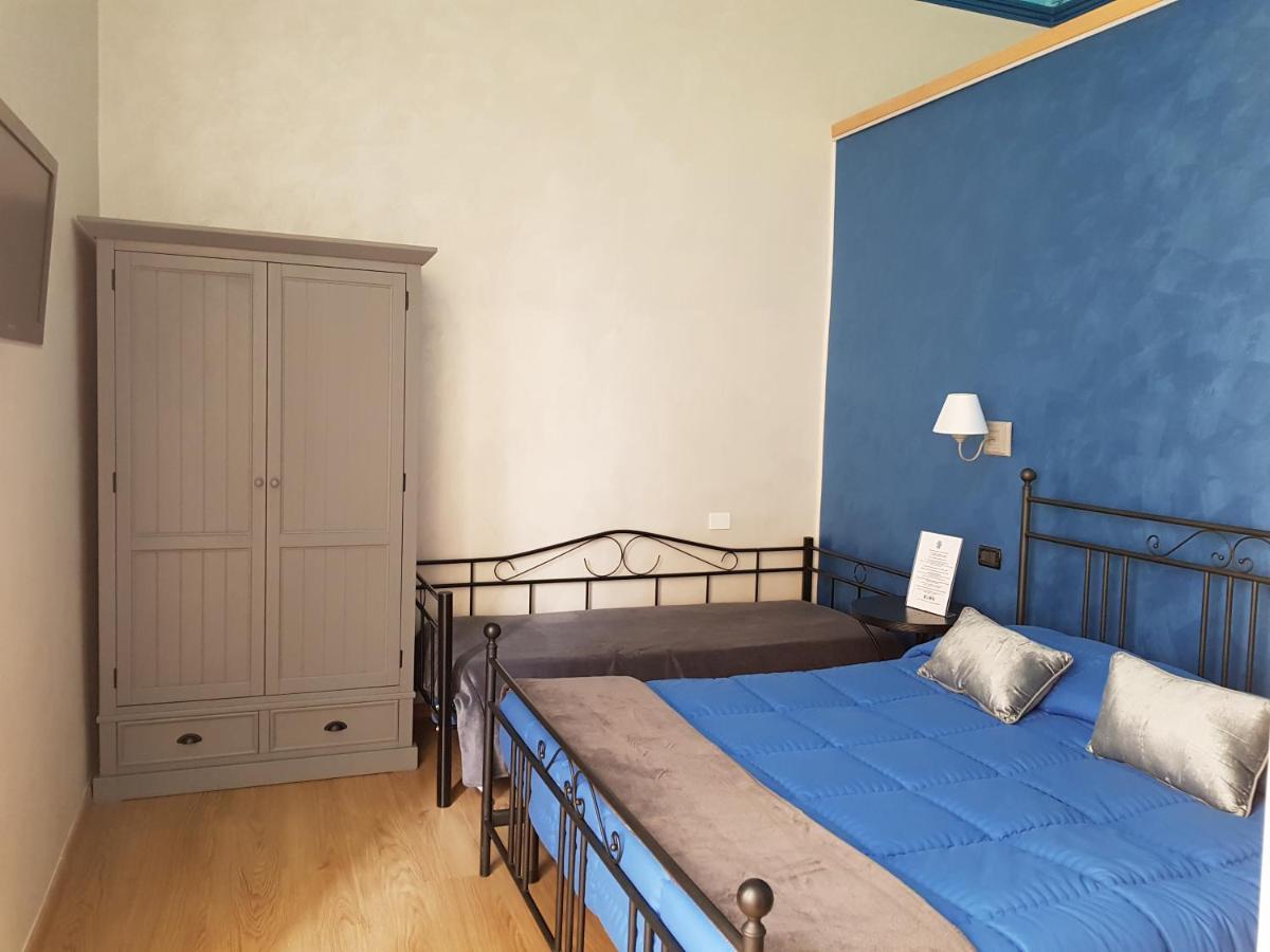 Ghiro Ghiotto Bed and Breakfast Pietra Ligure Eksteriør billede