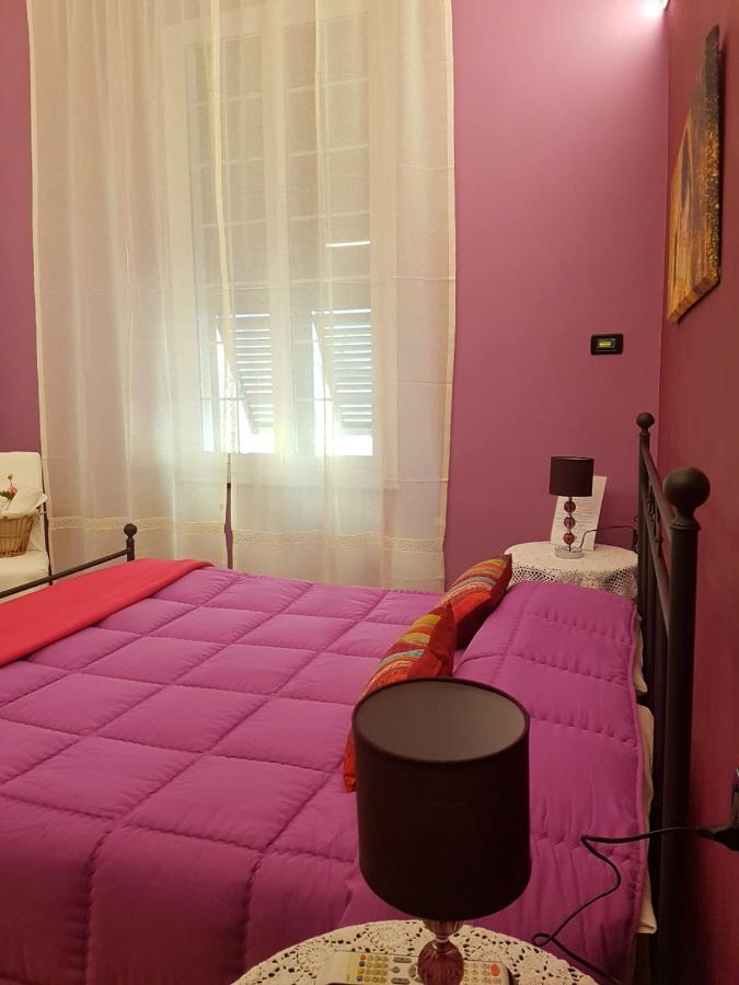 Ghiro Ghiotto Bed and Breakfast Pietra Ligure Eksteriør billede