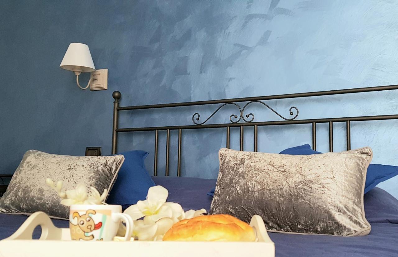 Ghiro Ghiotto Bed and Breakfast Pietra Ligure Eksteriør billede